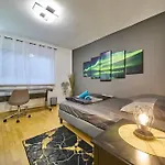 Grazer & Free Parking 아파트 그라츠